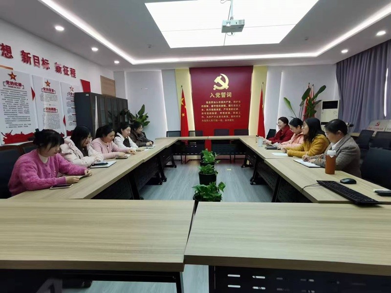 ylzzcom永利总站线路检测教工第二党支部组织开展“批评和自我批评”专题组织生活会
